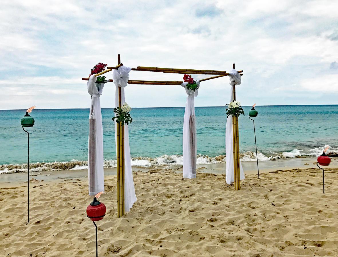 Sand Castle On The Beach - Adults Only Frederiksted 외부 사진